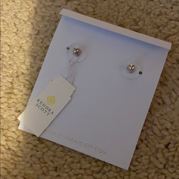 Kendra Scott earrings - Picture 4 of 5